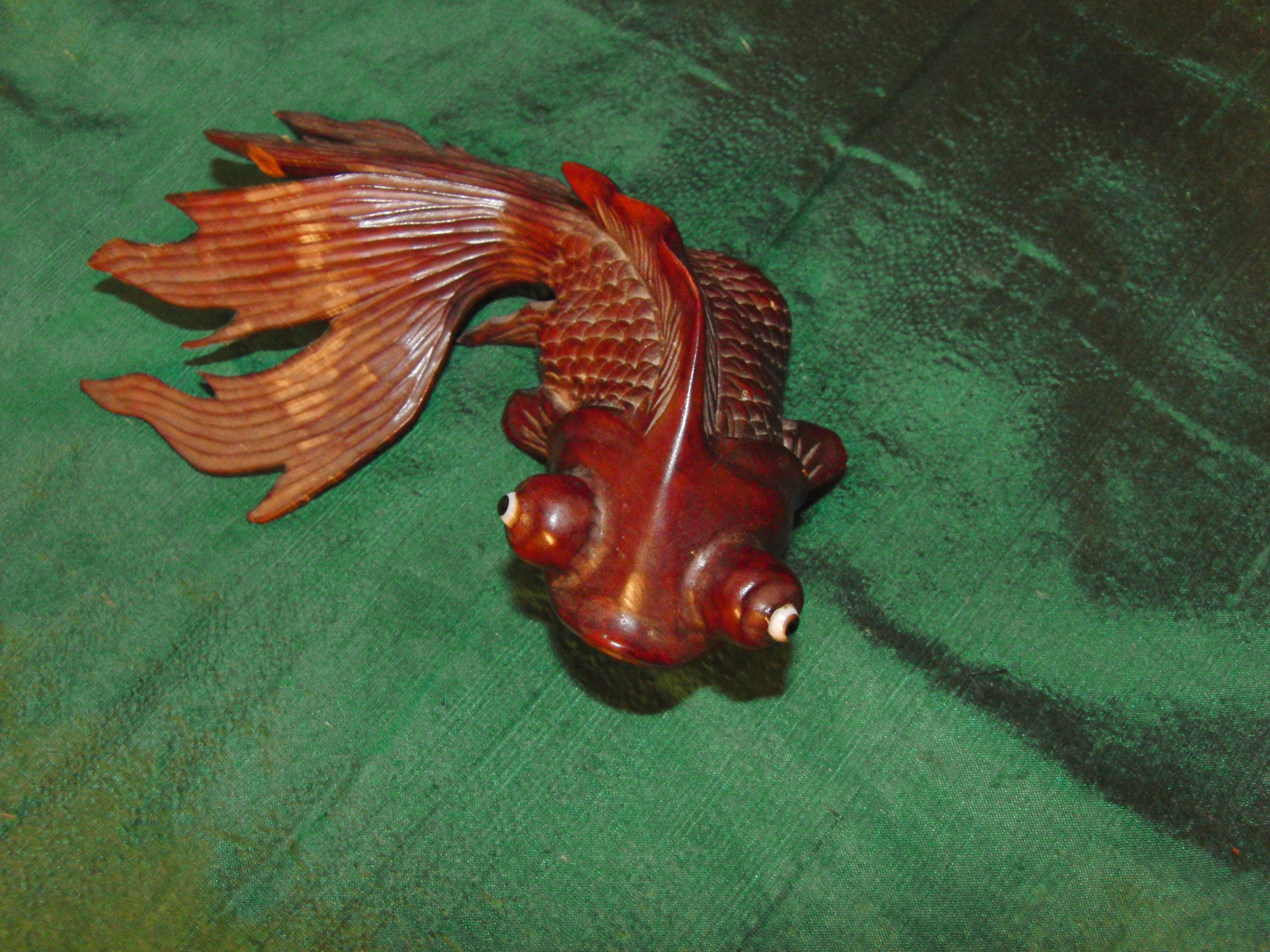 Netsuke Schnitzerei  Fisch