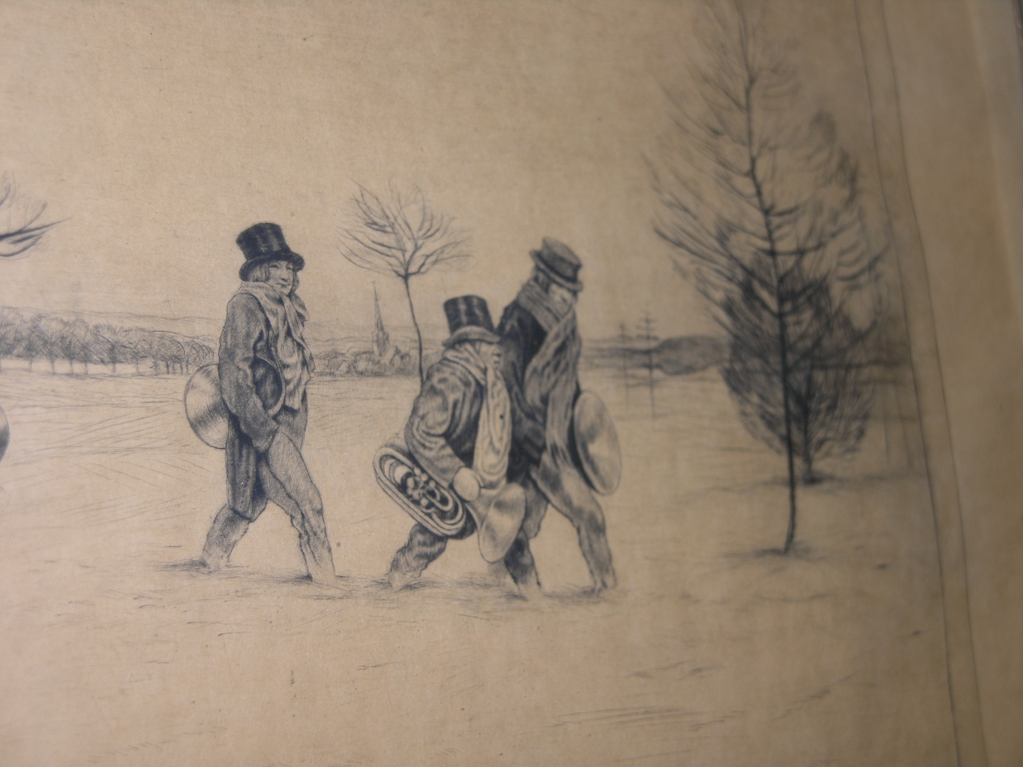 Musiker waten durch Schnee