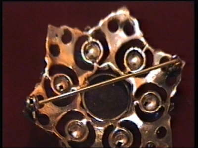 Brosche von hinten Silber Stempel